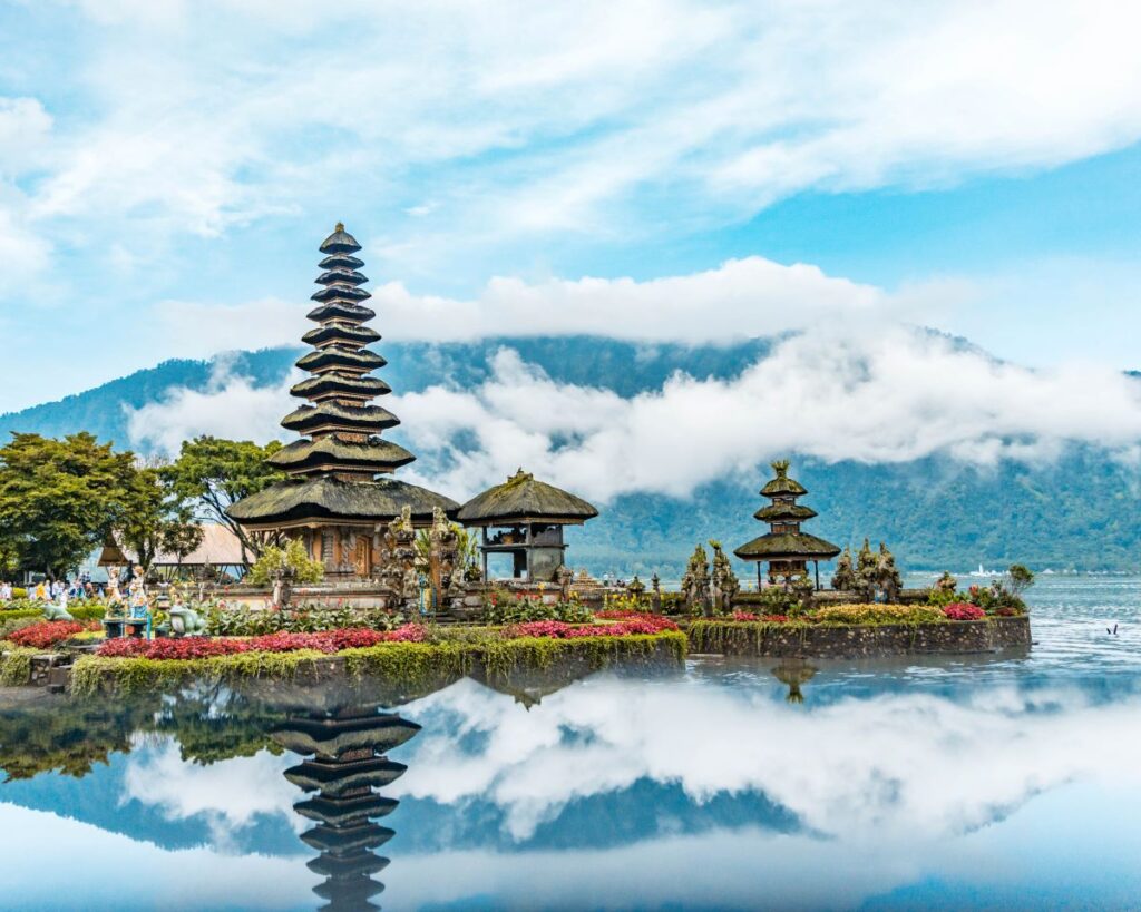 Ulun Danu Temple hram kod jezera Bratan