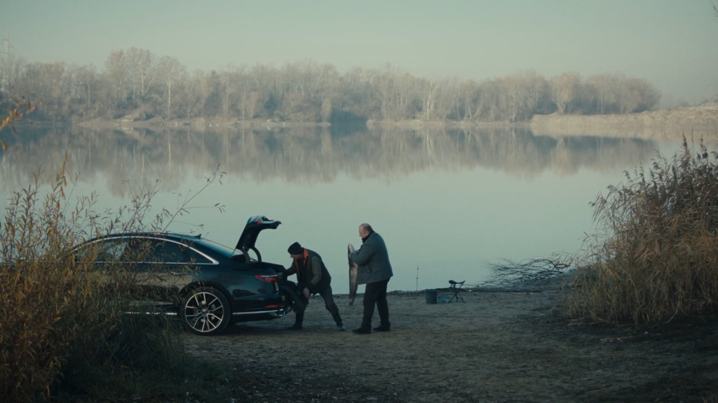 the_head_of_a_big_fish_screener (1080p).00_23_54_16.Still030